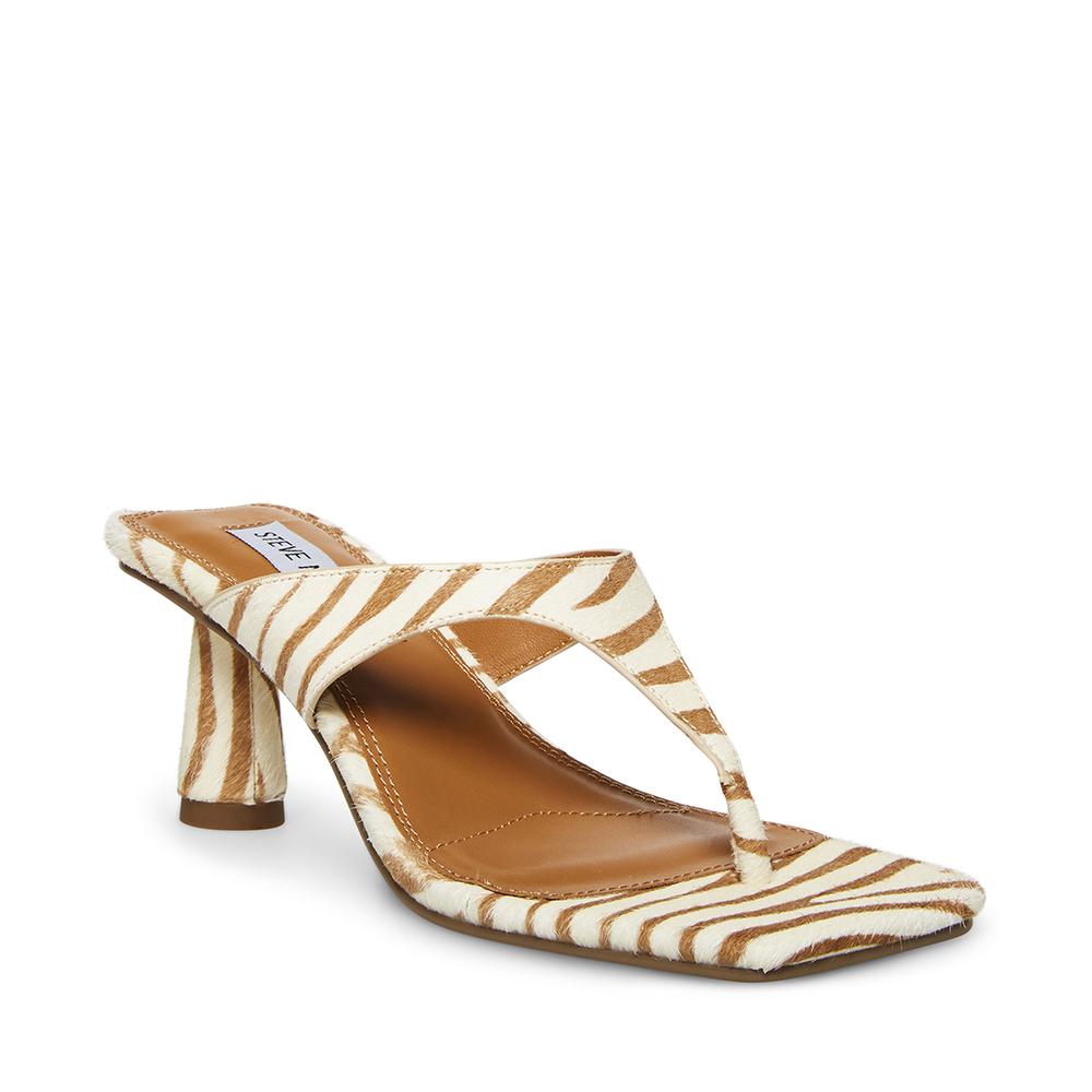 Steve Madden Women ALEXINA TAN/WHITE PONY